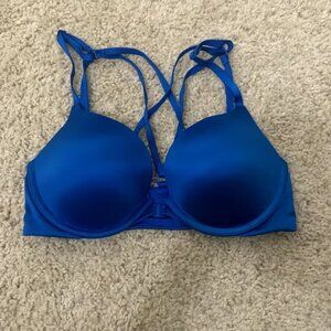 Victoria's Secret blue Very Sexy strappy front-closure push-up bra size 32C